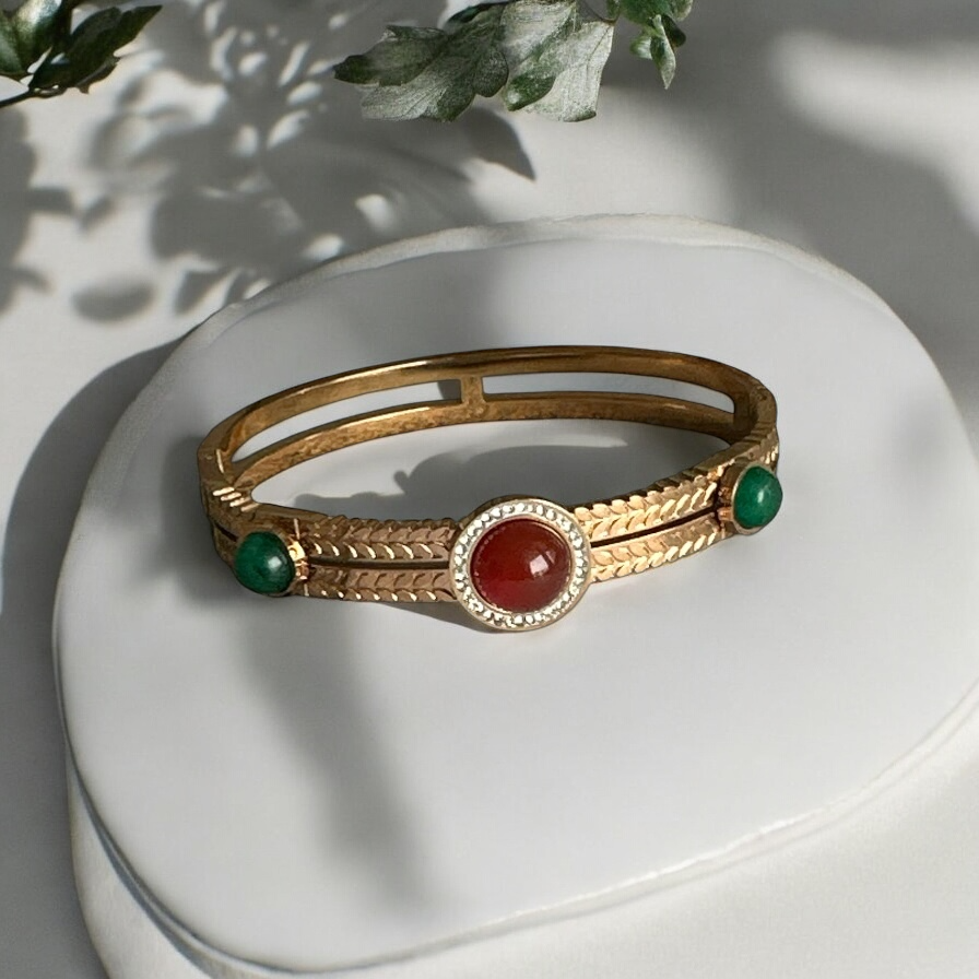 Elegant Three-Stone Bracelet