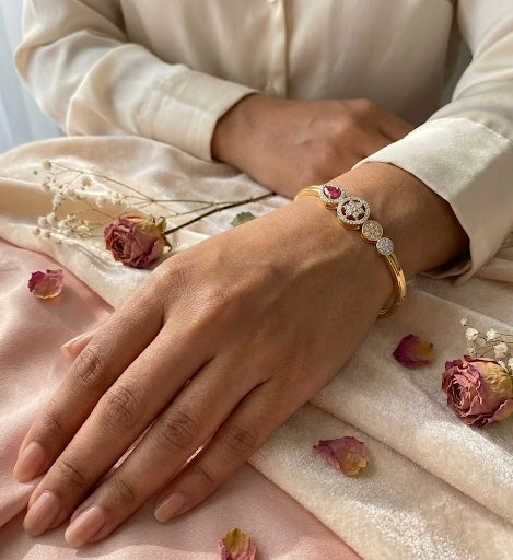 MEA Collection - Gemstone Radiance Gold Bangle