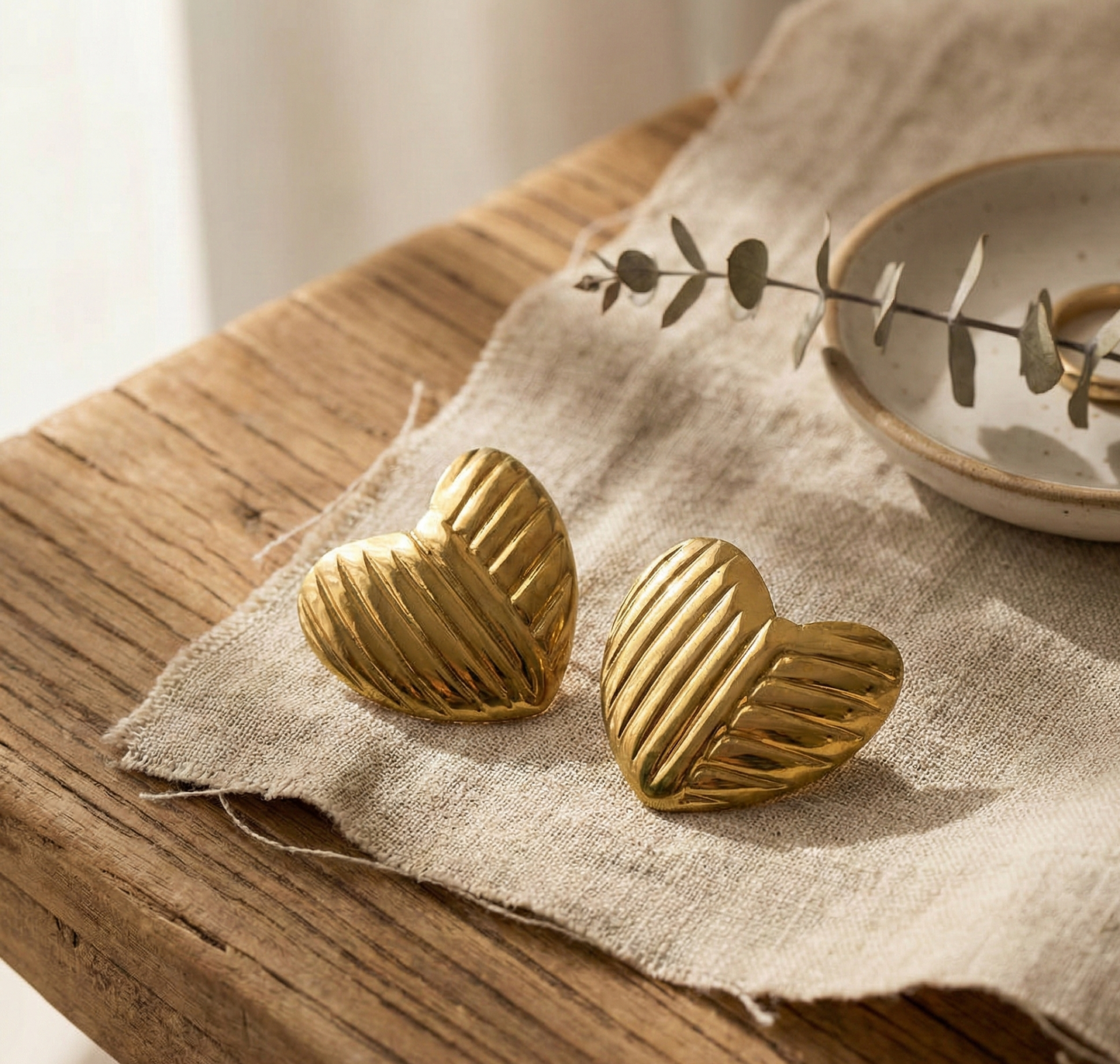 Ridge Heart Stud Earrings
