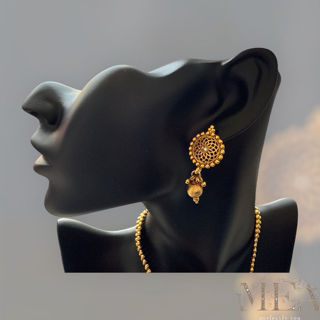 Traditional Temple Jewelry Set with Earrings