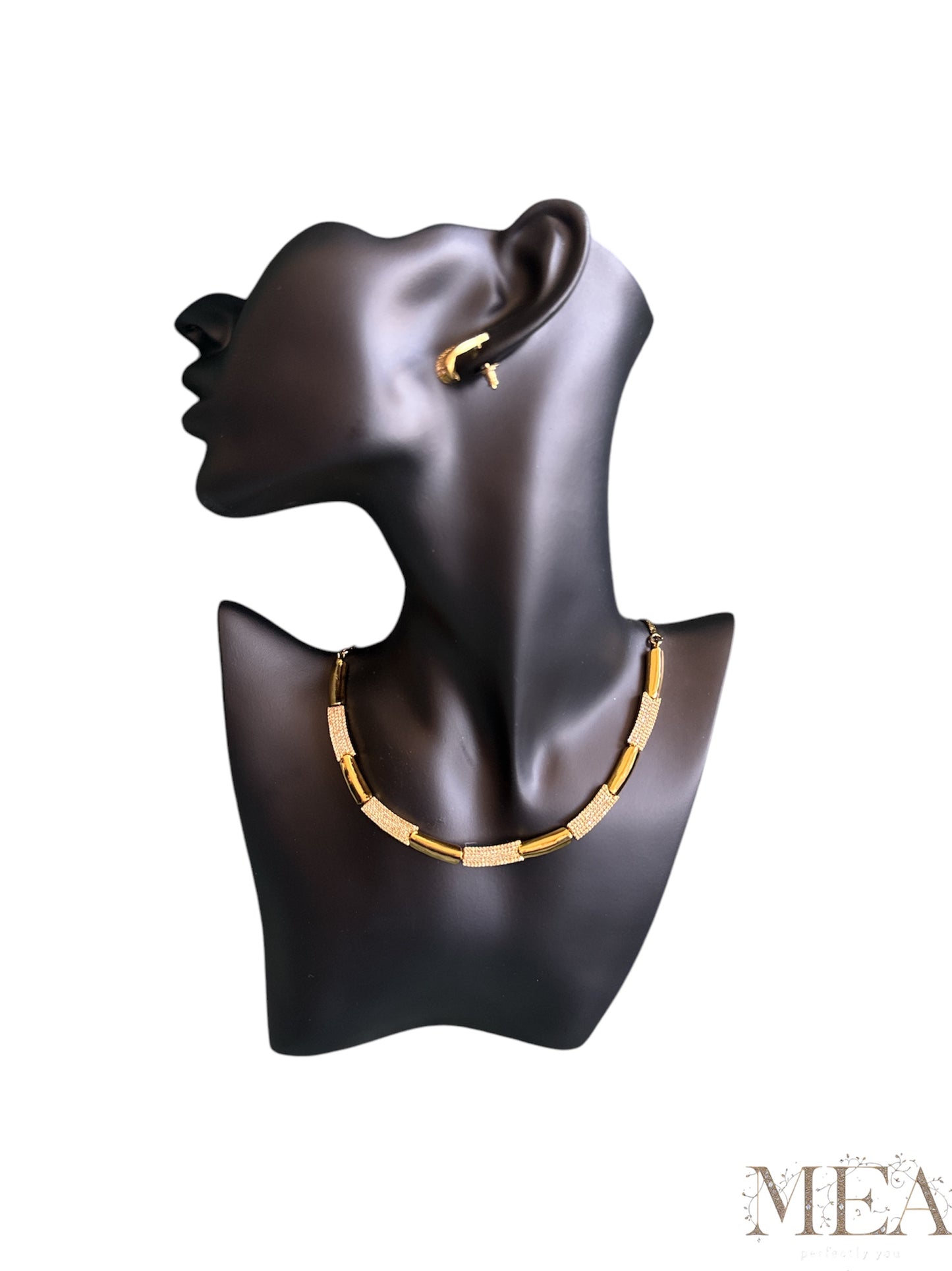 Elegant Gold-Plated Necklace and Earring Set